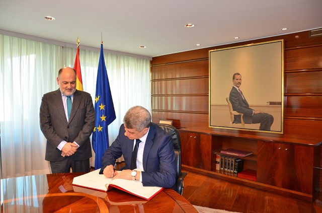 Encuentro de trabajo con el Ministro de Justicia de Túnez